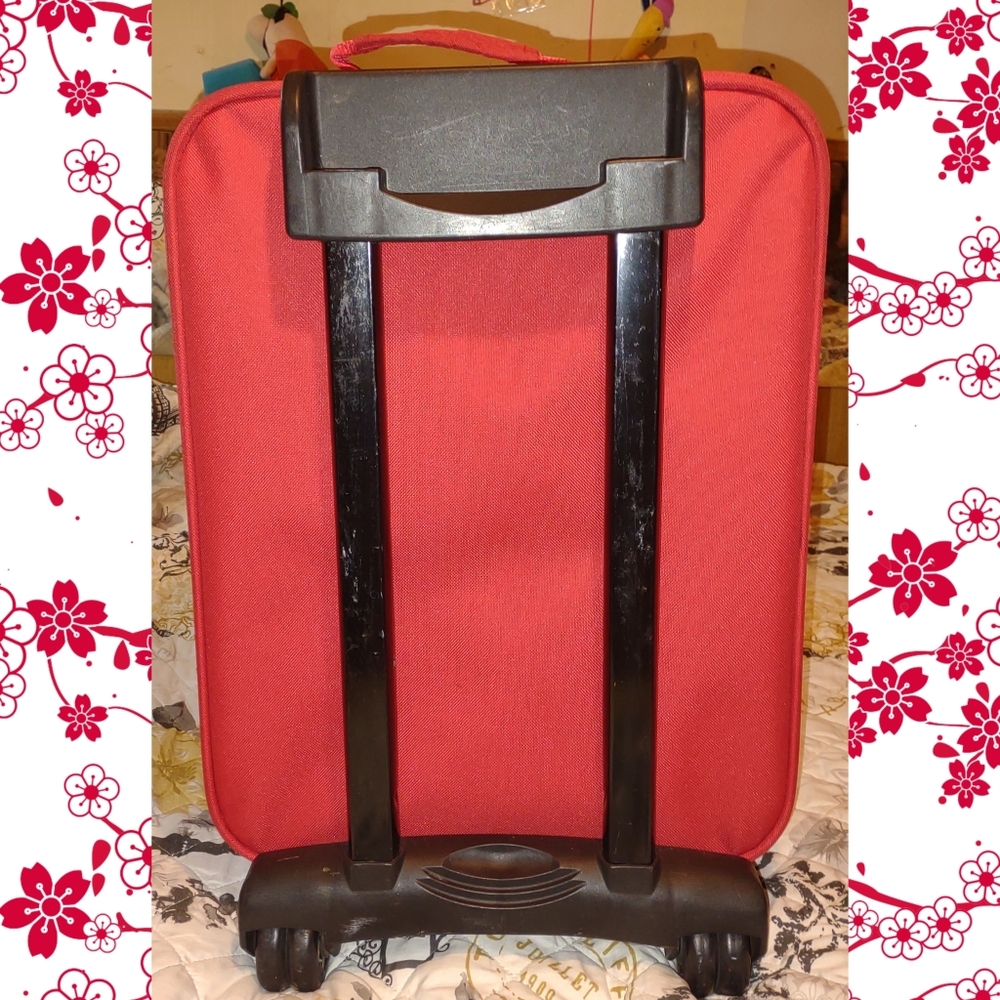 Hello Kitty Rolling Luggage Case - image 2